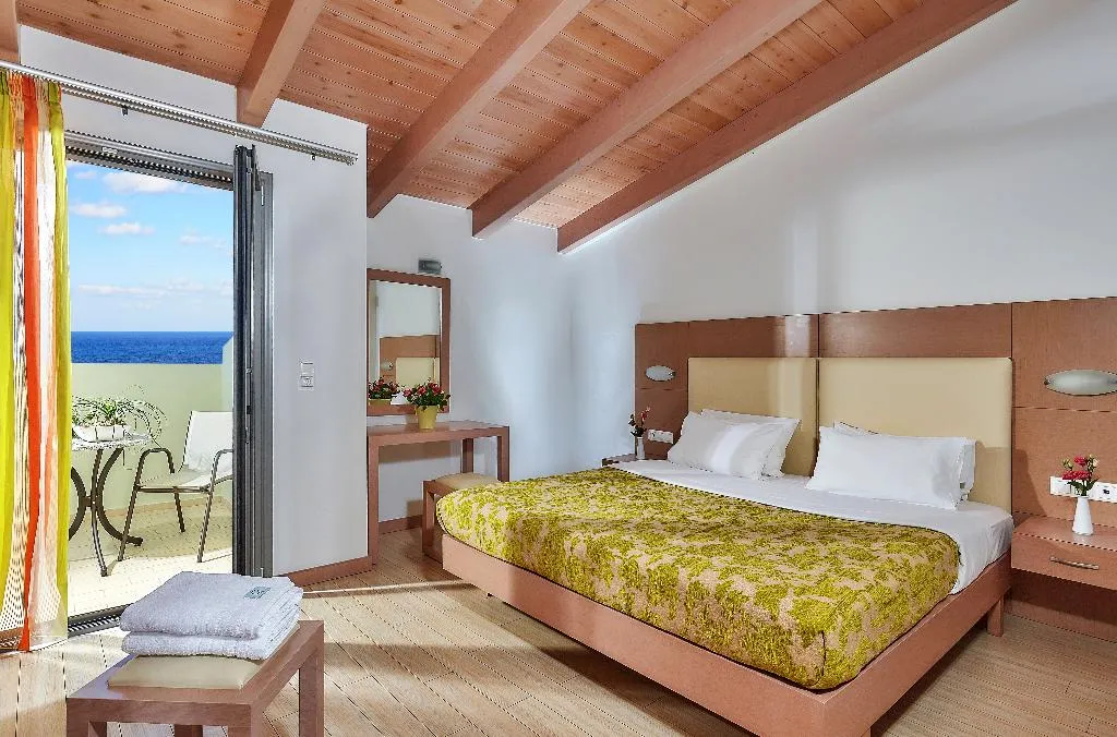 FAMILY ROOM STANDARD Room, Panormo Beach, Crete