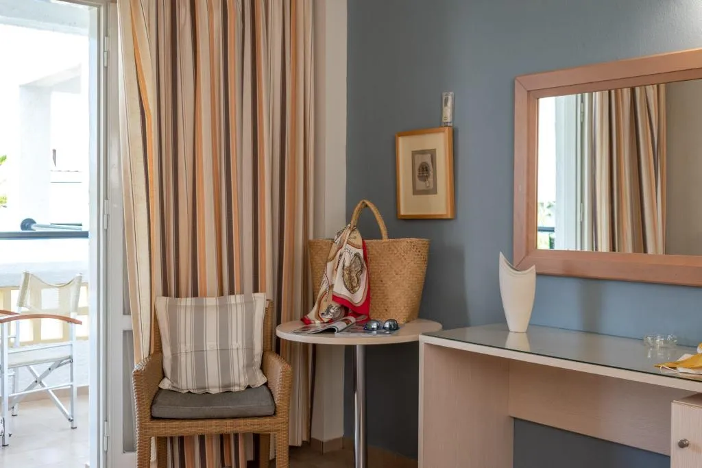 TWIN SUPERIOR GARDEN VIEW Room, Dedalos Hotel, Crete
