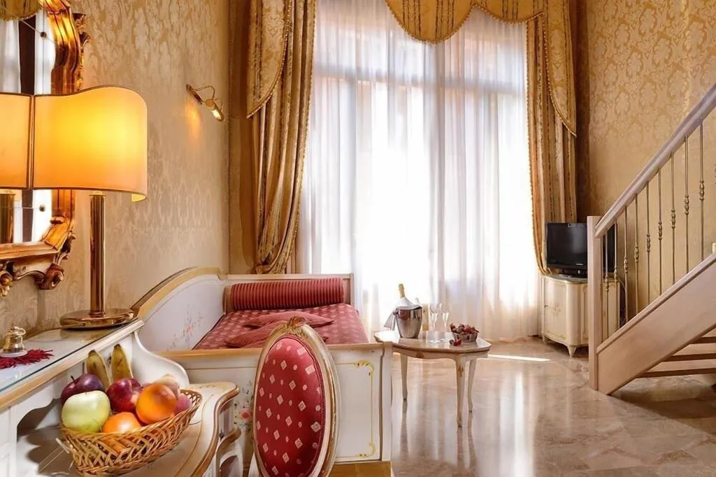 DOUBLE DUPLEX SUPERIOR Room, Canaletto, Venice