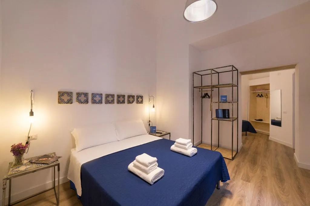 Room, Borgo Vergini Garden, Naples