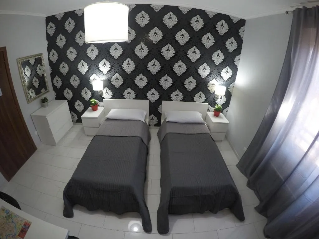 Room, Palladini Hostel, Naples