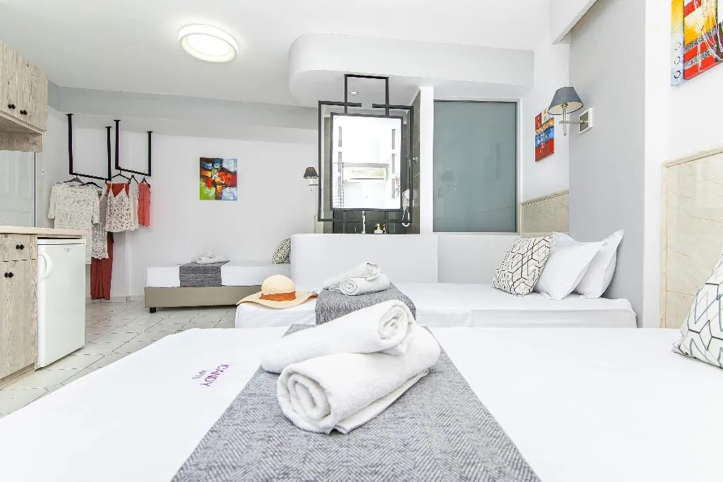 STUDIO CAPACITY 3 Room, Icandy Sol, Crete