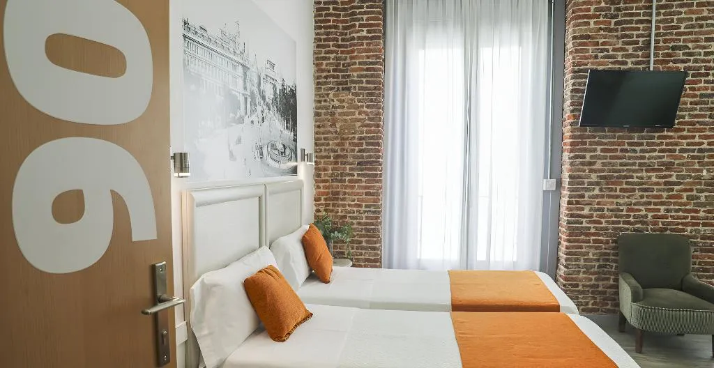 DOUBLE SUPERIOR Room, San Lorenzo, Madrid