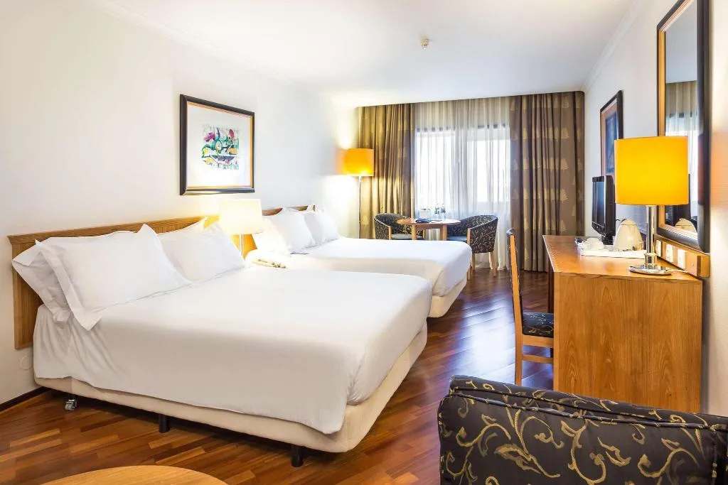 Room, Radisson Blu Hotel, Lisbon, Lisbon