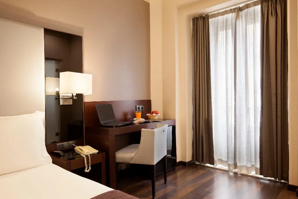 DOUBLE SUPERIOR Room, Turim Restauradores, Lisbon
