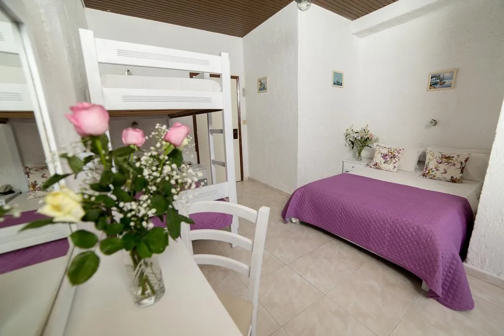 FAMILY ROOM STANDARD Room, Roxani, Crete