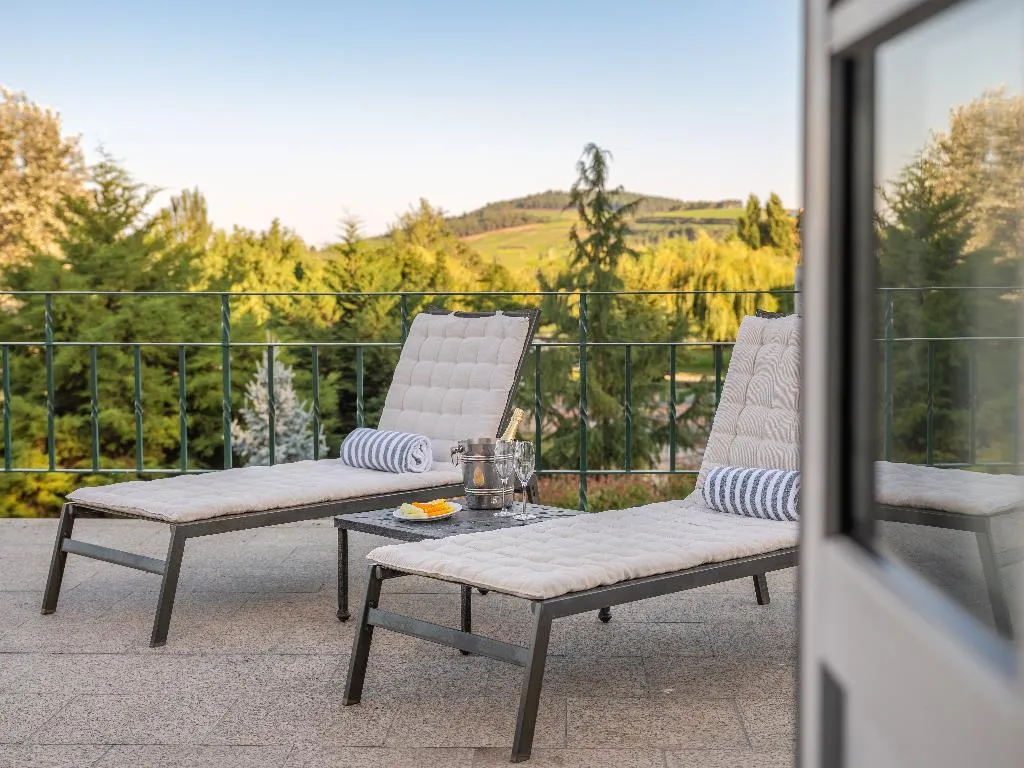 SUITE GARDEN VIEW ONE BEDROOM Room, Forrester Essence Douro Hotel, Porto