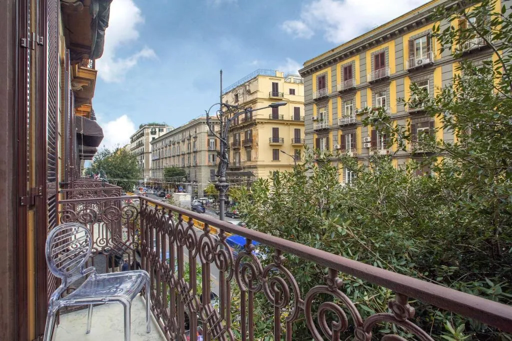 Room, La Fontanina Suites, Naples
