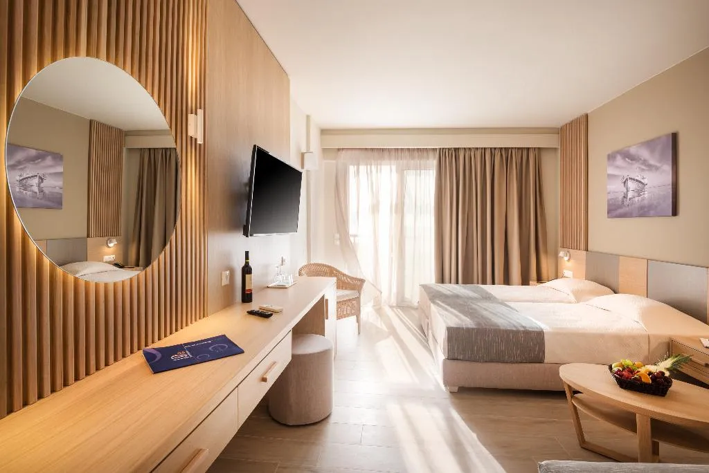 Double or Twin GARDEN VIEW Room, Horizon Beach Resort, Kos