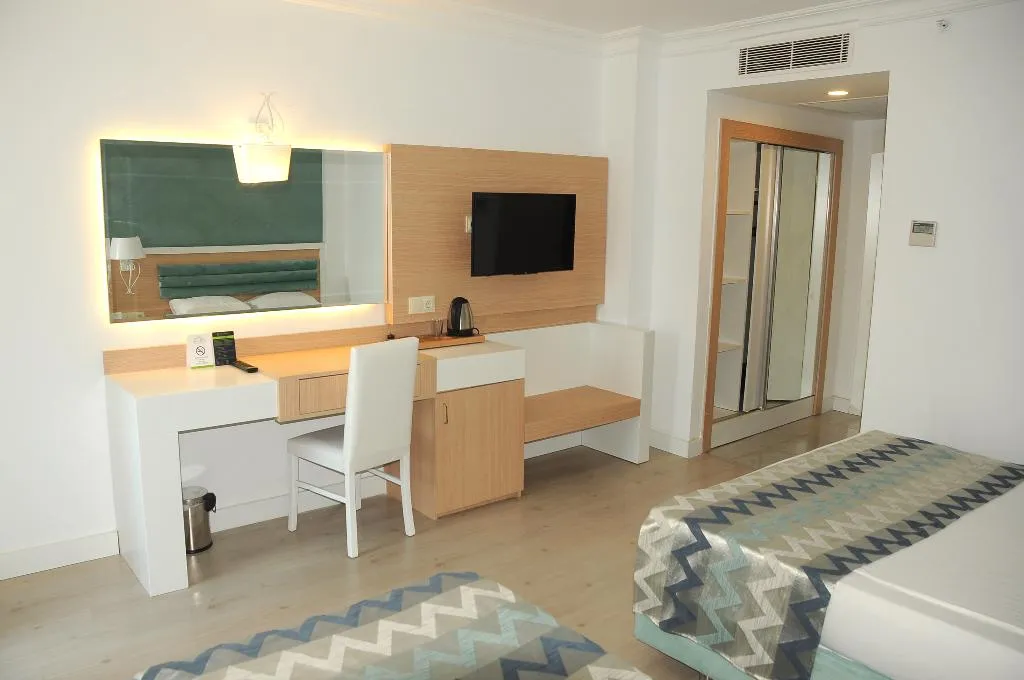 FAMILY ROOM STANDARD Room, Iron Ambassador Beach Side, Antalya