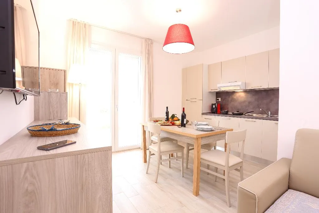 APARTMENT CAPACITY 2 TWO BEDROOMS Room, Alma di Alghero Apartments, Alghero