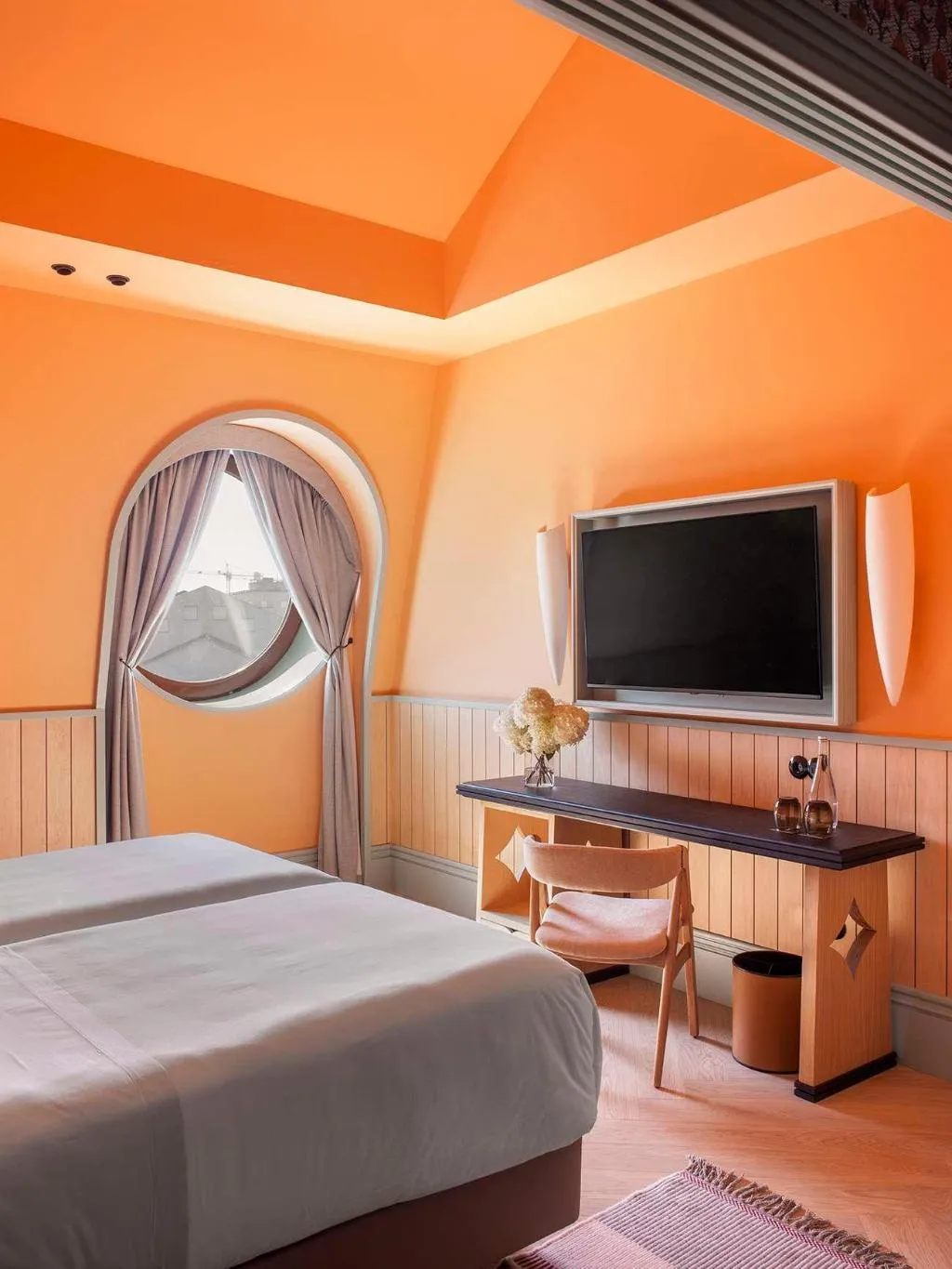 DOUBLE SUPERIOR WITH VIEWS Room, The Editory Boulevard Aliados Hotel, Porto