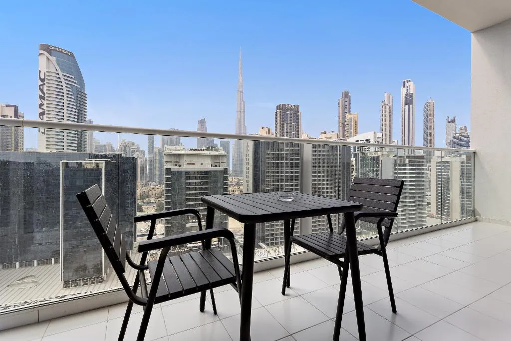 APARTMENT TWO BEDROOMS Room, Vera Residences, Dubai