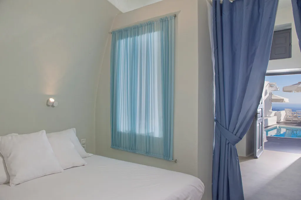 SUITE STANDARD Room, On The Rocks Hotel, Santorini