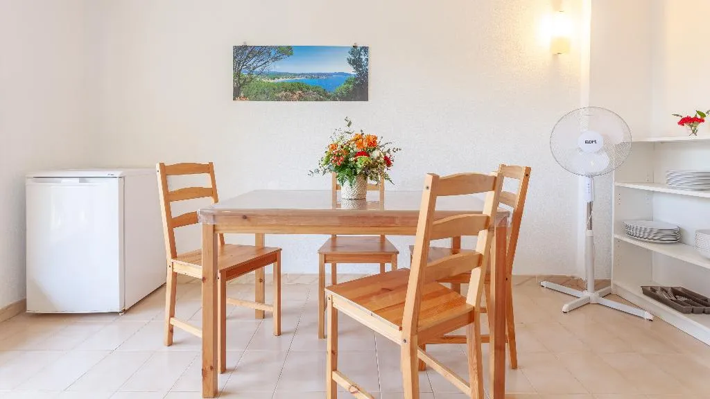 APARTMENT CAPACITY 5 TWO BEDROOMS Room, Royal S´Alguer Apartamentos, Costa Brava