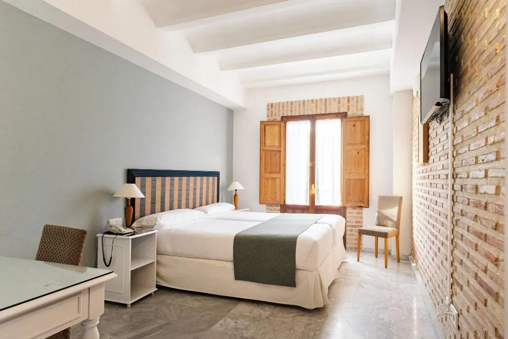 Room, AD Hoc Parque Golf, Valencia