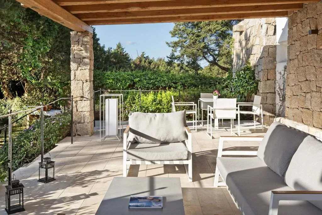 SUITE POOL VIEW Room, Grand Relais dei Nuraghi, Olbia