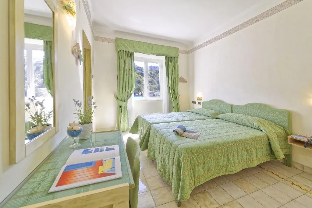 Double or Twin STANDARD Room, Punta Imperatore, Naples