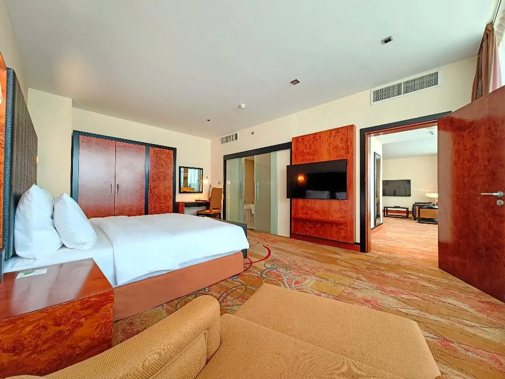 Room, Millennium Airport Hotel Dubai, Dubai