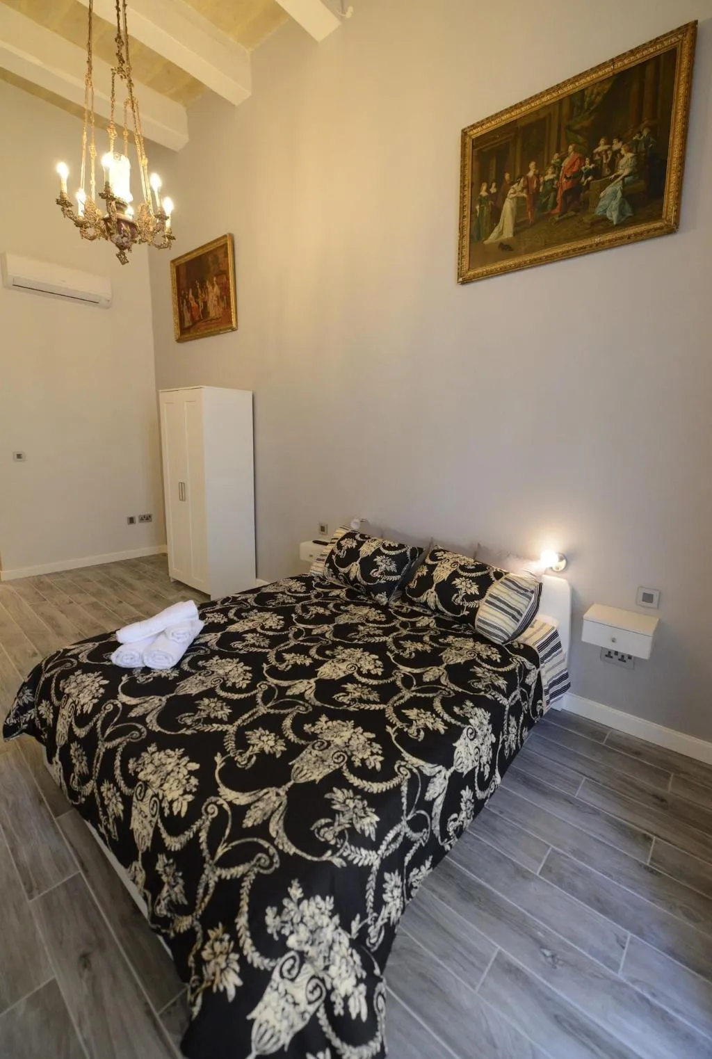 Room, Paulos Valletta, Malta