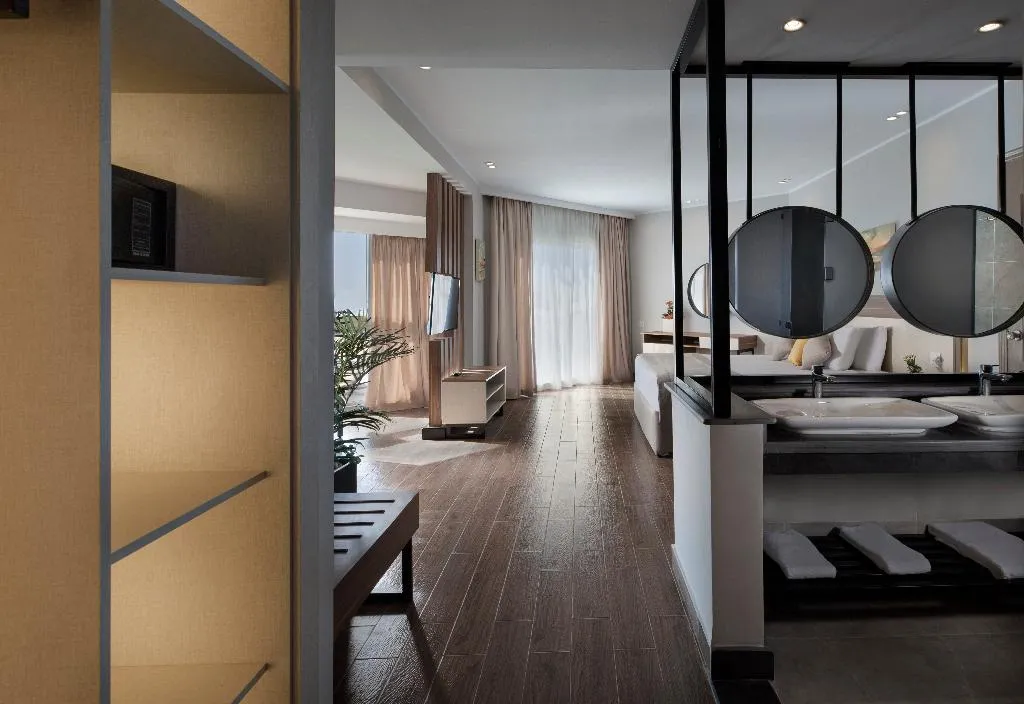 JUNIOR SUITE SEA VIEW Room, Pyramisa Beach Resort Sahl Hasheesh, Red Sea Riviera