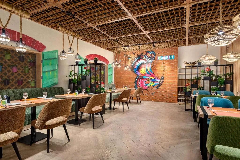Restaurant, La Quinta by Wyndham Dubai Jumeirah, Dubai