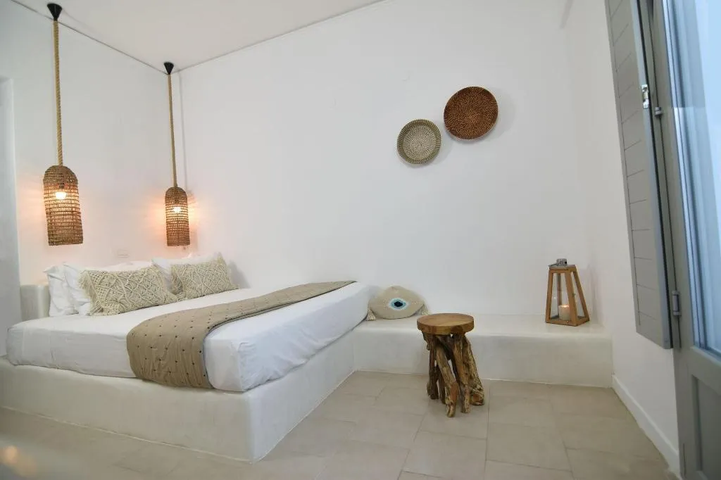 Room, Aegeeis Santorini, Santorini