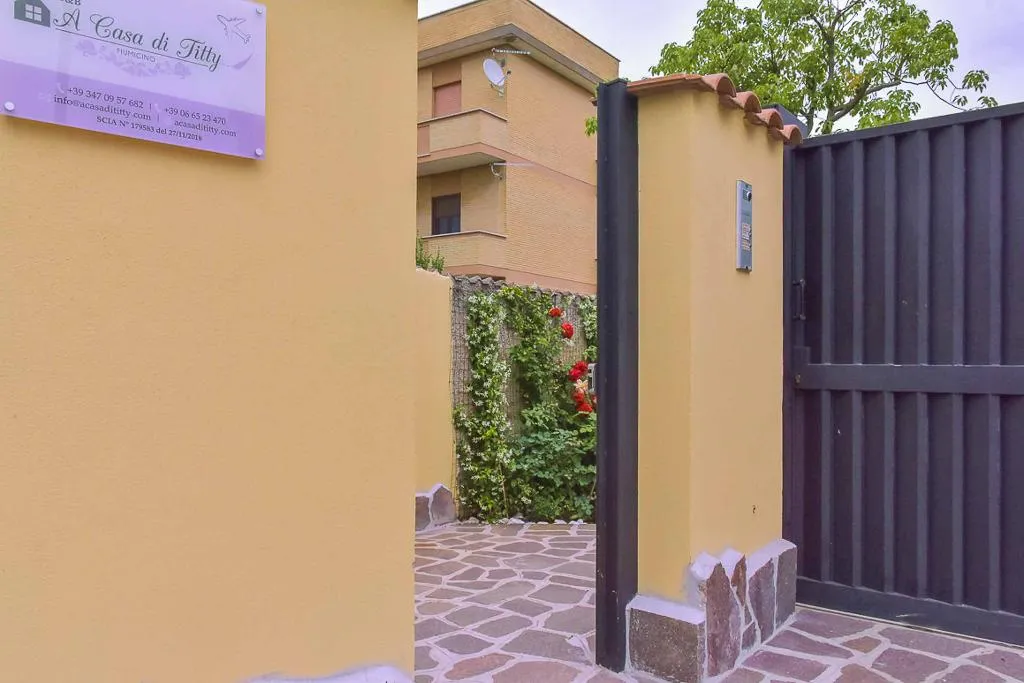 General view, A Casa Di Titty, Rome
