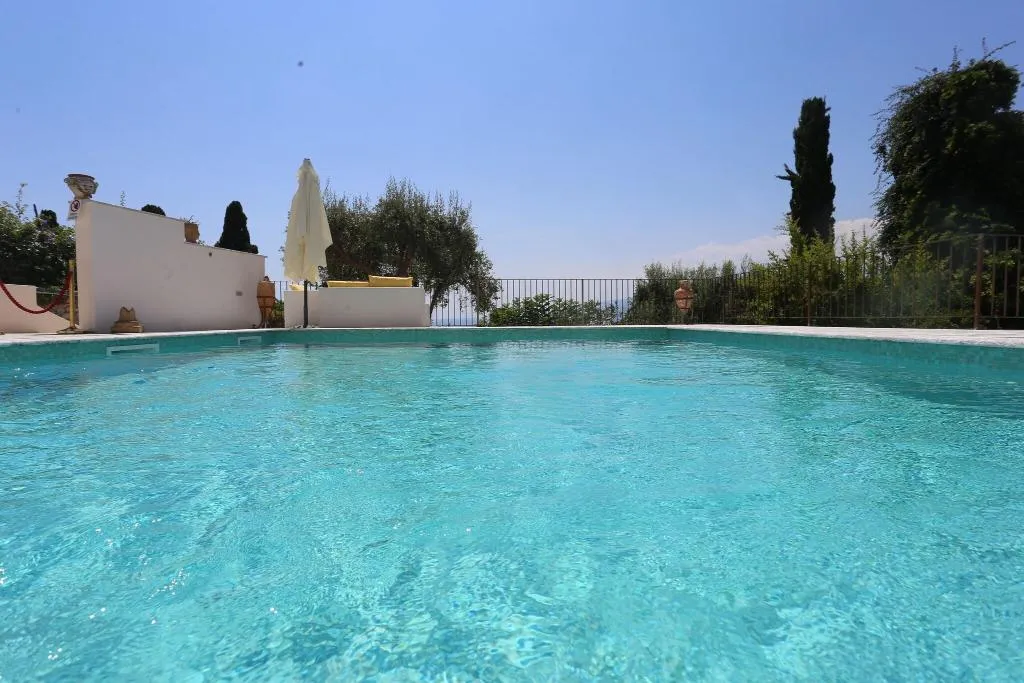Pool, Casa Cuseni, Taormina