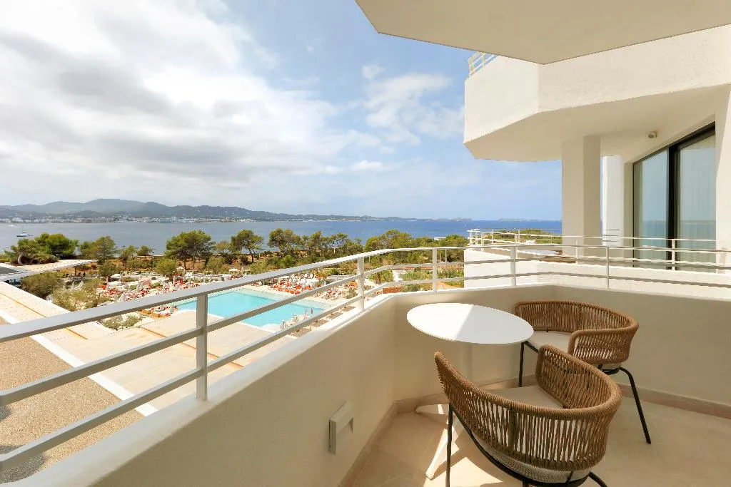 JUNIOR SUITE SEA VIEW Room, TRS Ibiza Hotel, Ibiza