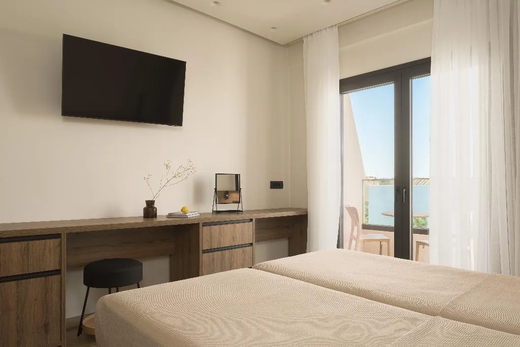Double or Twin SUPERIOR WITH AIR CONDITIONING Room, Sergios Hotel, Crete