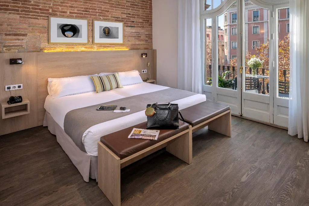 Double or Twin WITH BALCONY WITH VIEWS Room, Serhs Rivoli Rambla, Barcelona