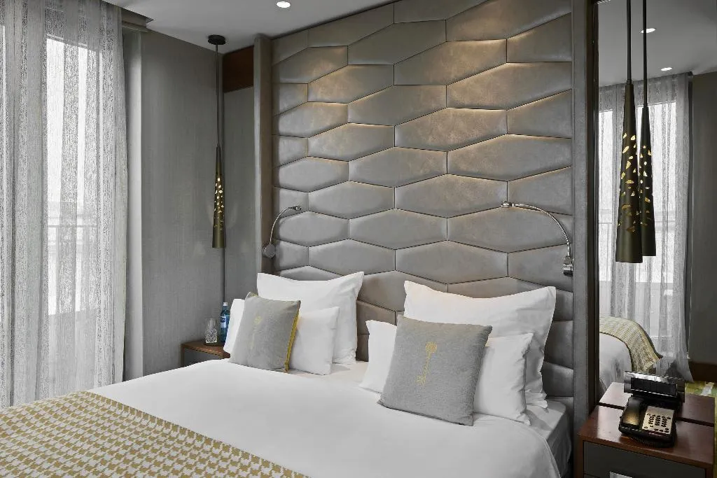 JUNIOR SUITE STANDARD Room, Titanic Chaussee Berlin, Berlin