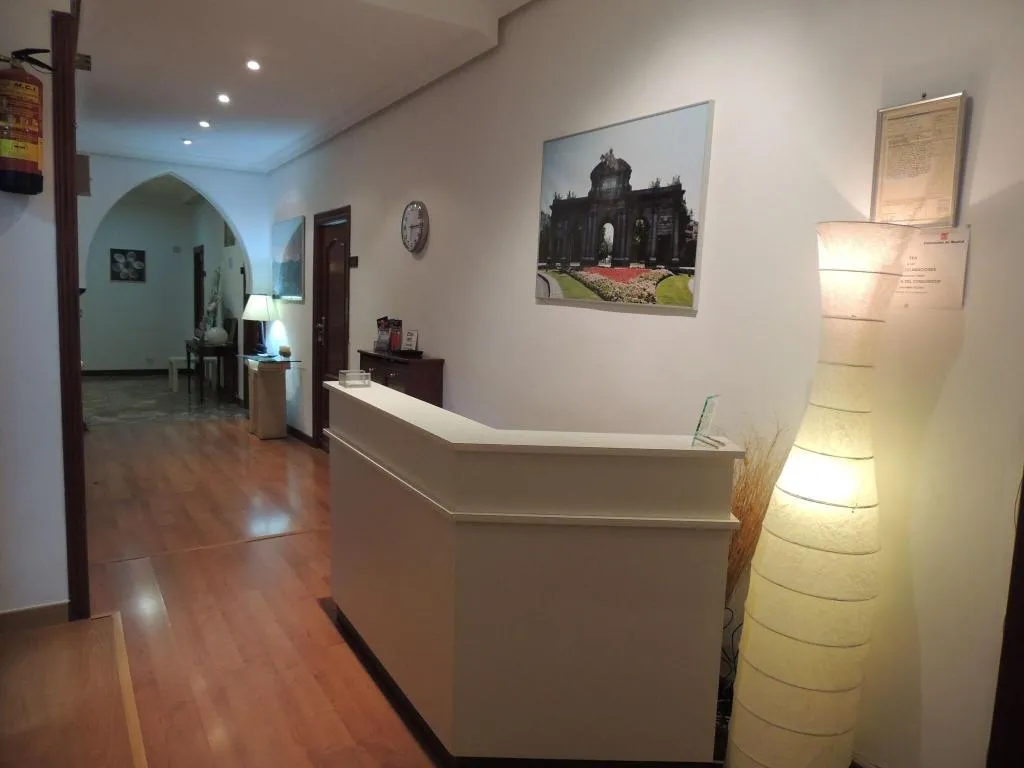 Lobby, Hostal Cervantes, Madrid