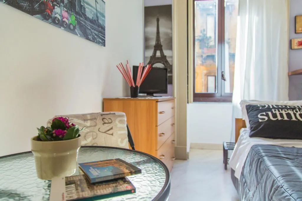 Room, Catania Inn, Catania