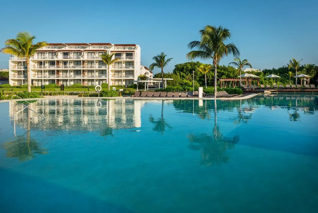 General view, El Beso Adults Only at Ocean Riviera Paradise AI, Cancun Area