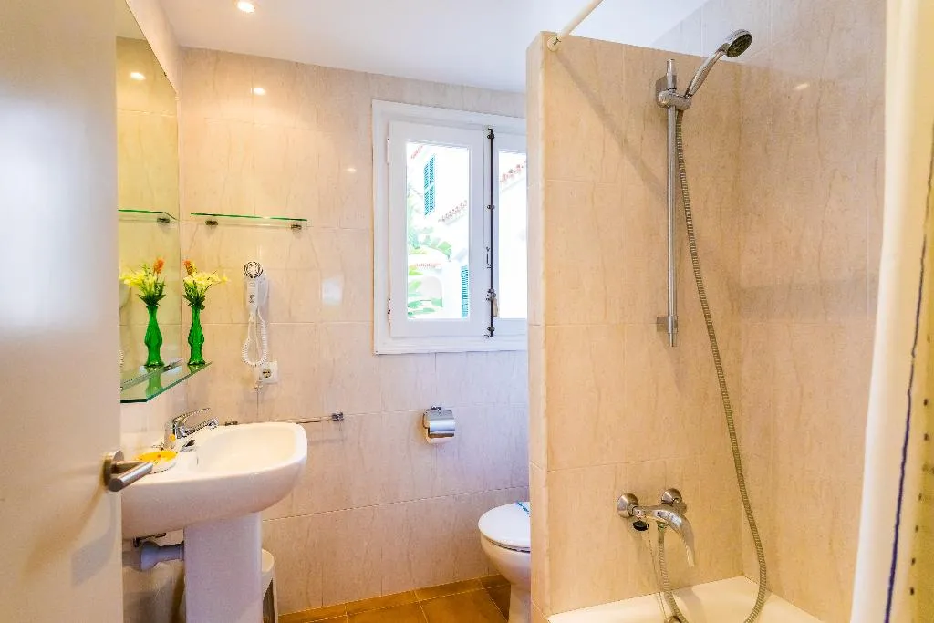 STUDIO STANDARD Room, Arenal Playa Menorca, Menorca