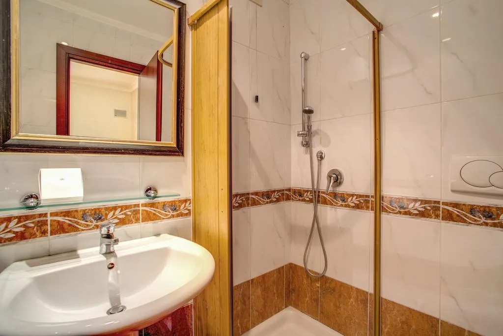 DOUBLE CAPACITY 3 Room, Picasso, Rome