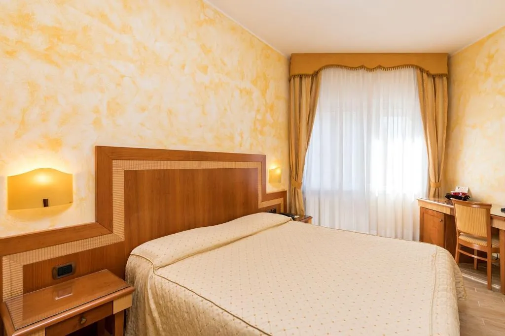 JUNIOR SUITE STANDARD Room, Venezia 2000, Venice