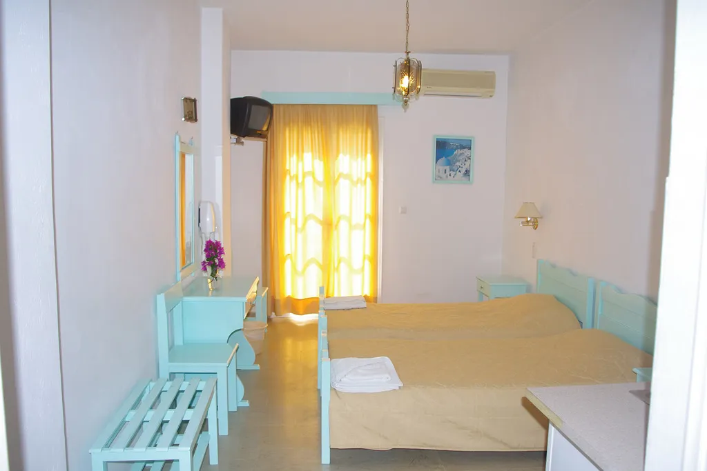 Double or Twin STANDARD Room, Kymata Hotel, Santorini
