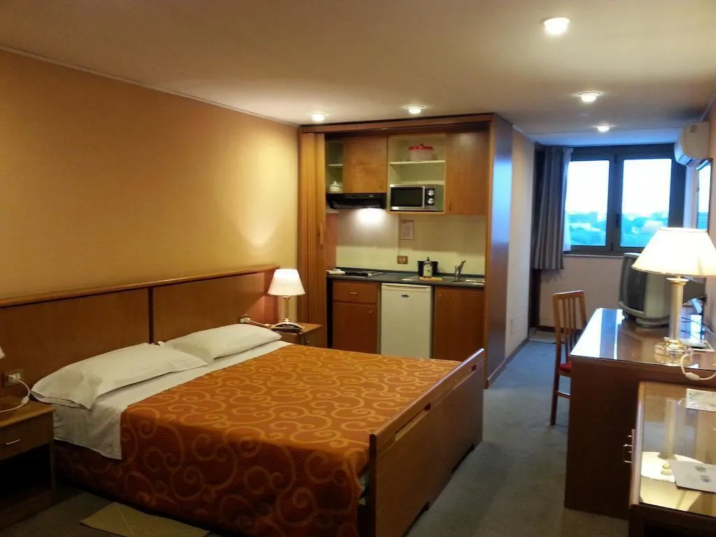 Room, Residence Garden, Rome