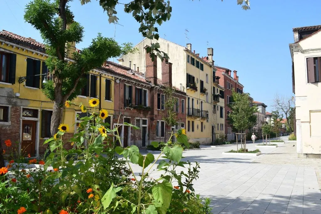General view, 328 Il Veliero Romantico, Venice