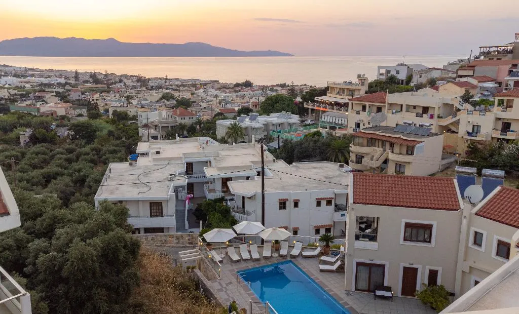 Pool, Esthisis suites & maisonettes, Crete
