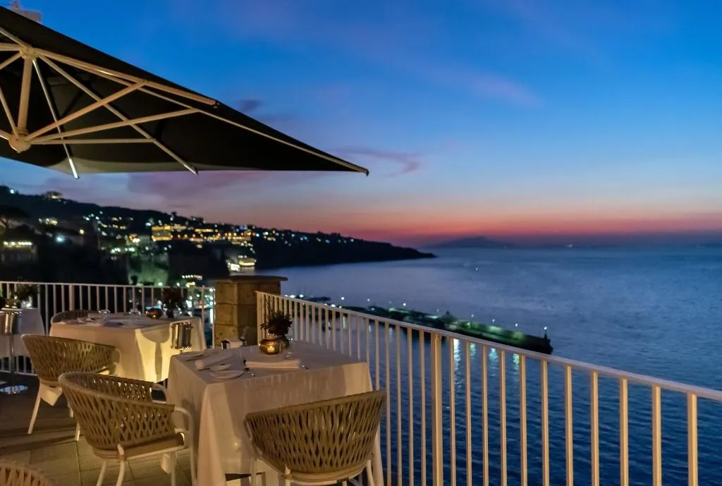 Restaurant, Lorelei Londres, Naples