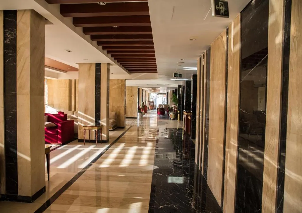 Lobby, Tiba Pyramids Resort, Cairo