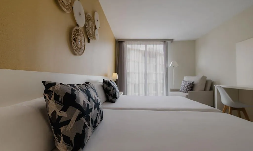 TRIPLE DELUXE Room, Palladium Peñíscola, Valencia