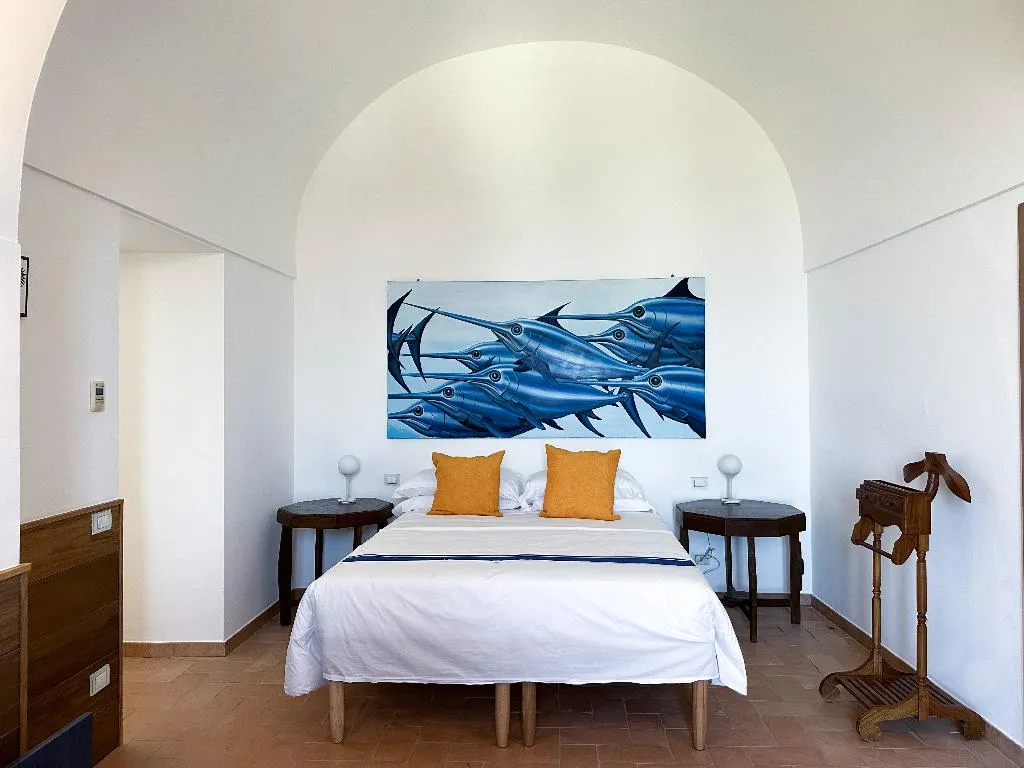 QUADRUPLE SEA VIEW Room, Villa Puolo - With Private Sea Access, Naples
