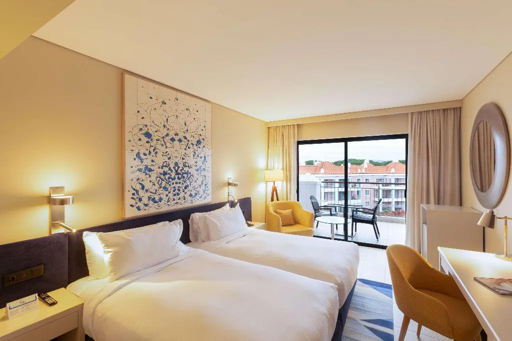 TWIN DELUXE POOL VIEW Room, Hilton Vilamoura As Cascatas Golf Resort & Spa, Algarve