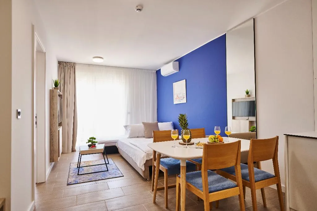 APARTMENT SEA VIEW WITH BALCONY Room, Arancini Residence, Split