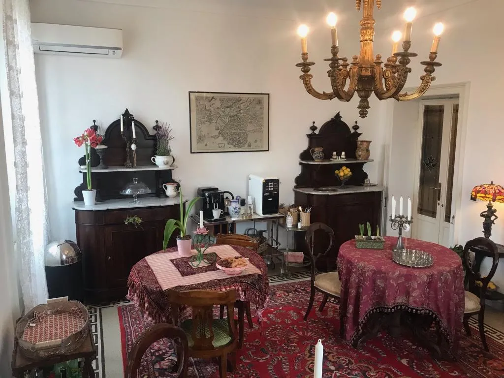 Restaurant, B&B Nike, Catania